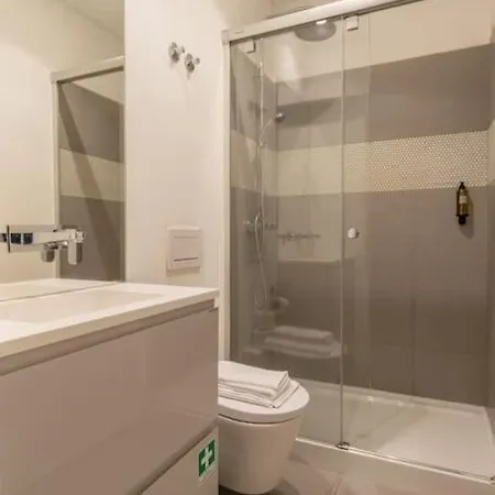 Self Check-in, 3br, Ac/heating&breakfast Terrace