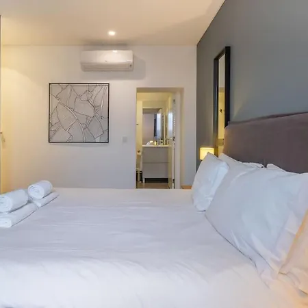 Self Check-in, 3br, Ac/heating & Breakfast Terrace * リスボン