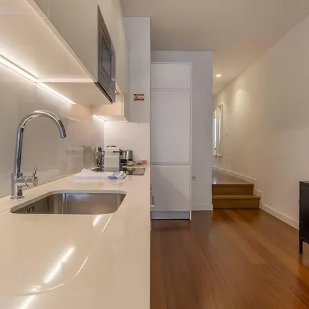 Self Check-in, 3br, Ac/heating & Breakfast Terrace *