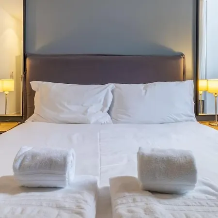 Apartament Self Check-in, 3br, Ac/heating & Breakfast Terrace