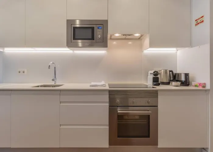 Self Check-in, 3br, Ac/heating & Breakfast Terrace Διαμέρισμα *