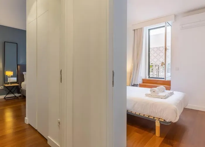 Self Check-in, 3br, Ac/heating & Breakfast Terrace *