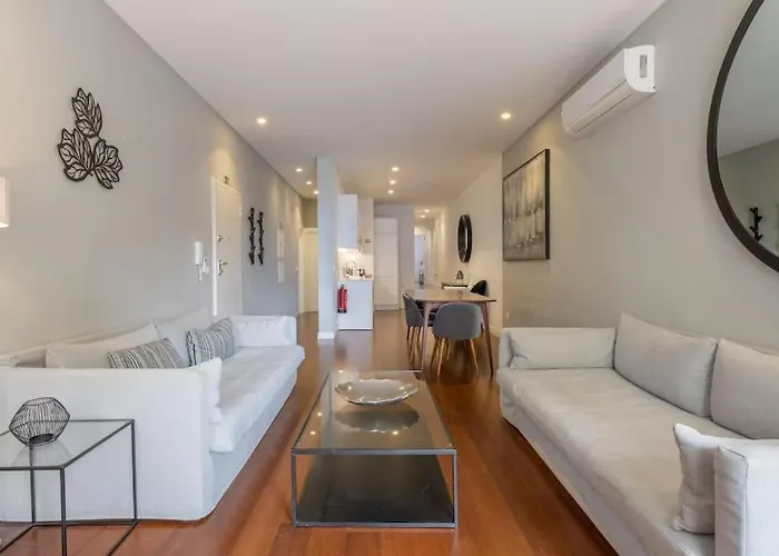 Self Check-in, 3br, Ac/heating & Breakfast Terrace Διαμέρισμα Lisboa