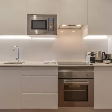 Self Check-in, 3br, Ac/heating & Breakfast Terrace Appartement *